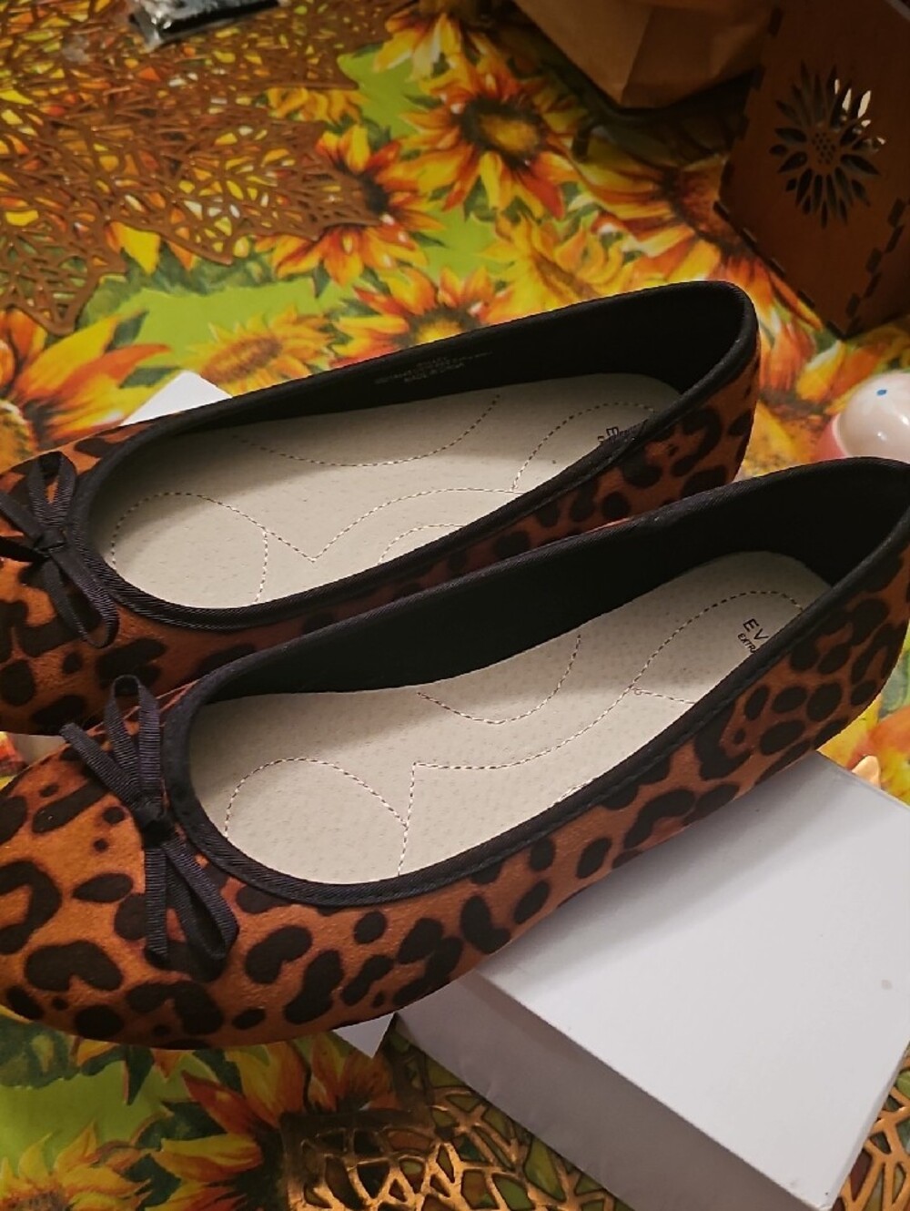 EVAN Rachel Leopard-Print Ballet Flats in Brown and Black - Picture 7 of 7